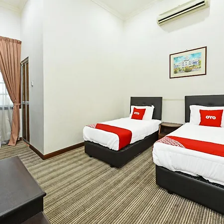 Super Oyo Capital O 90434 Marmoris House Hotel Kuala Terengganu Exterior photo