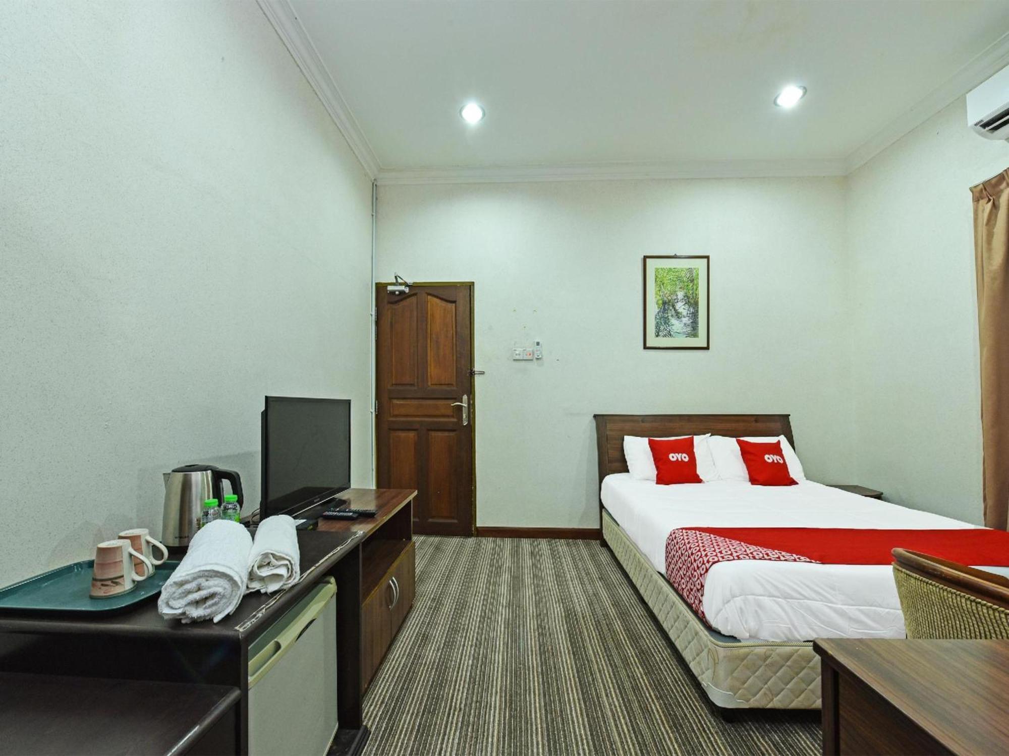 Super Oyo Capital O 90434 Marmoris House 3*