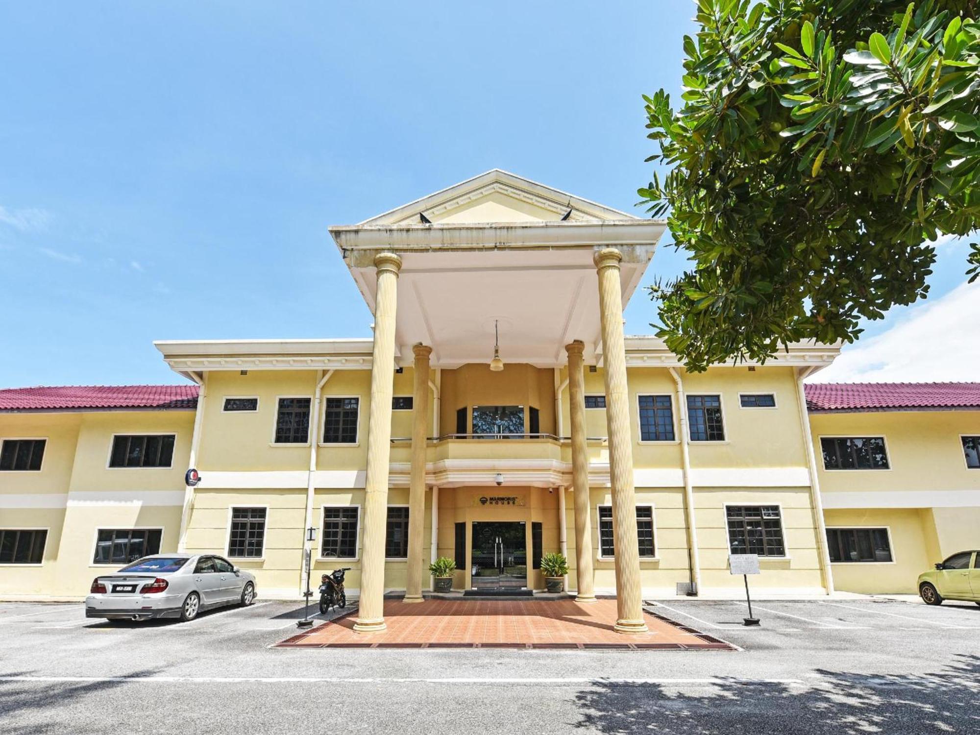 Super Oyo Capital O 90434 Marmoris House 3* Kuala Terengganu