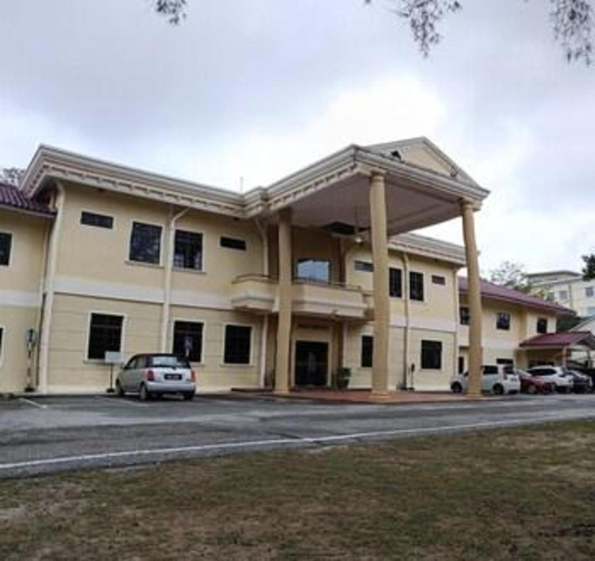 Super Oyo Capital O 90434 Marmoris House Hotel Kuala Terengganu
