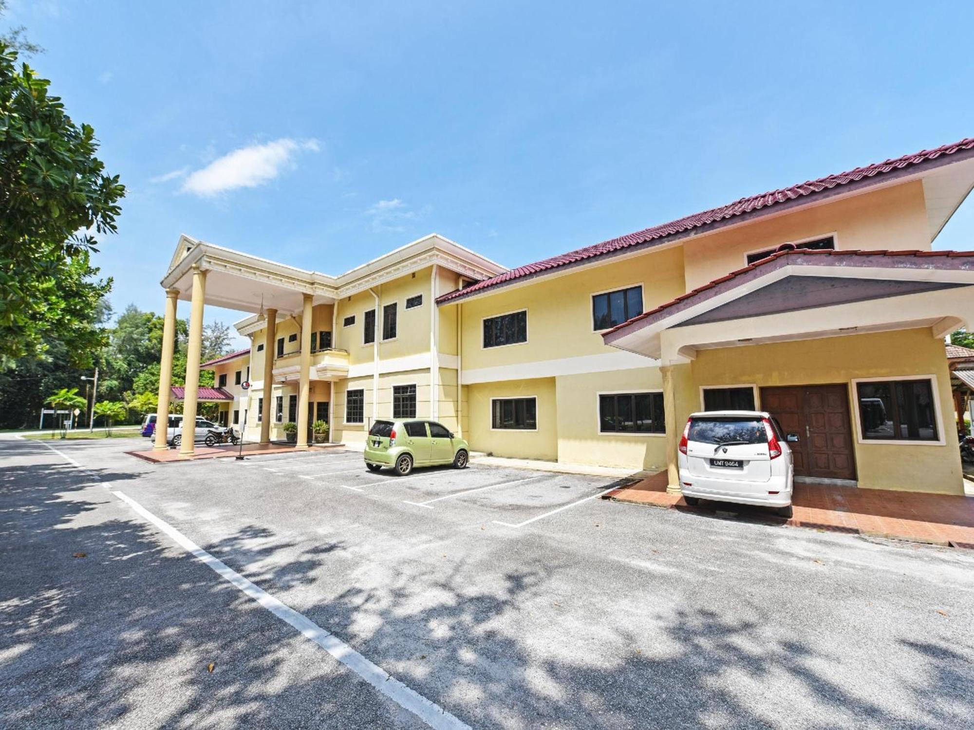 Super Oyo Capital O 90434 Marmoris House Hotel 3*