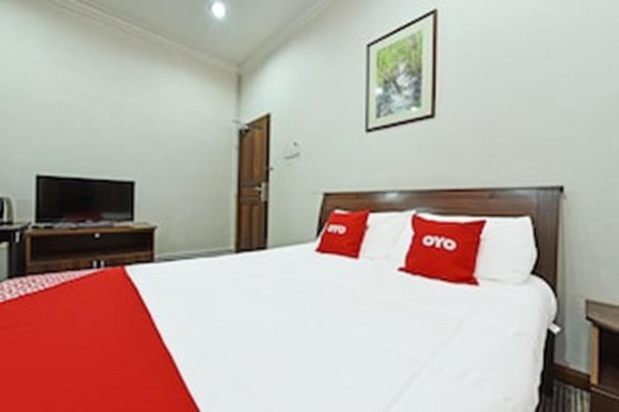 Super Oyo Capital O 90434 Marmoris House Hotel 3*